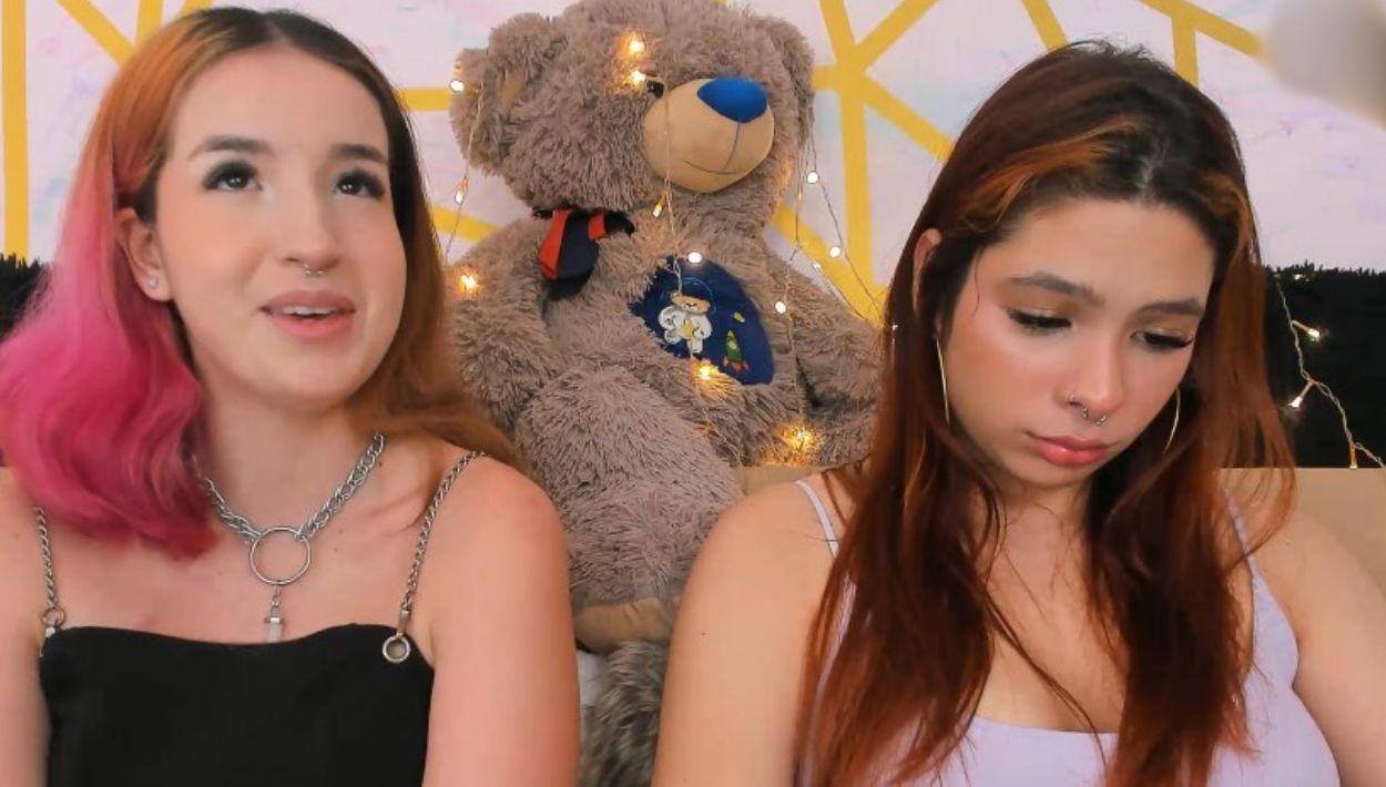 lesbian cam shows lesbian cam shows